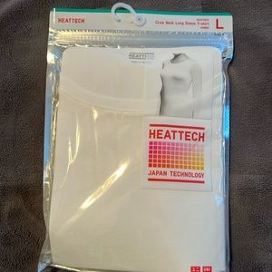 NWT sealed in bag Uniqlo heattech long sleeve crew neck shirt in white, size L